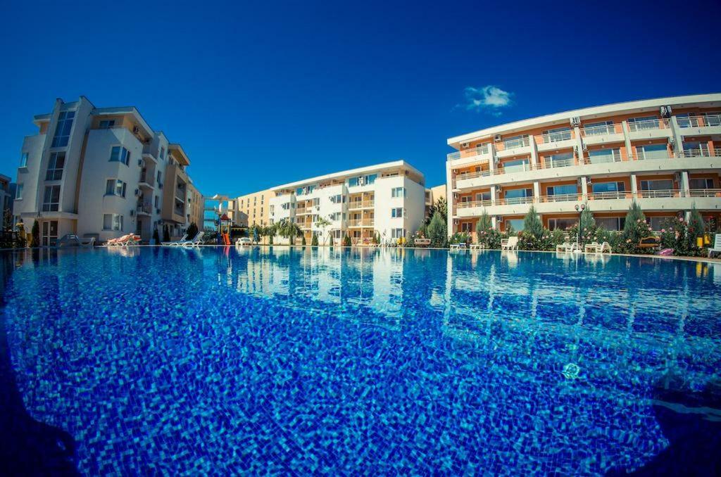 Apartment In Nessebar Fort Club ซันนีบีช ภายนอก รูปภาพ